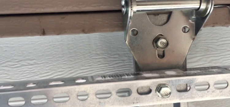 commercial garage door hinges repair in Fredricton